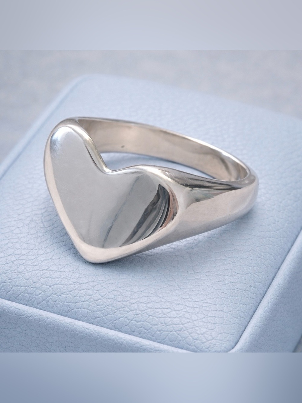 Sterling silver heart ring size 6-9 - Picture 9 of 13
